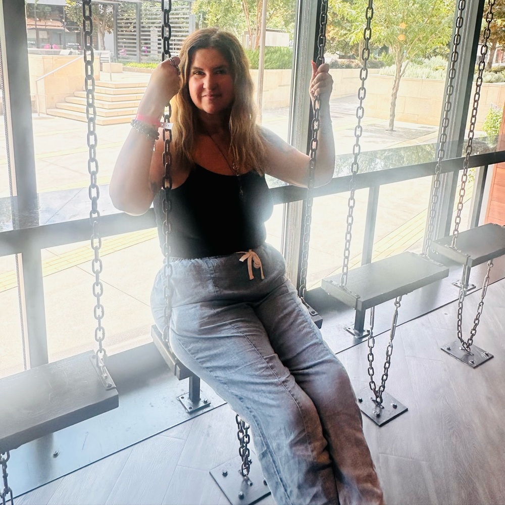 Meet your Posher, Becky